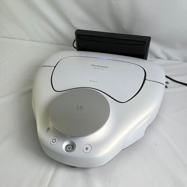 【美品】 Panasonic ルーロ MC-RSF1000-W ロボット掃除機