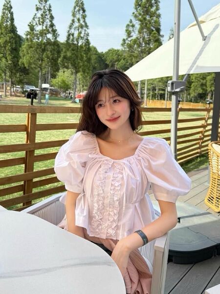 最終下げ!ラスト1点!Bibiy CYNTHIA CROPPED BLOUSE