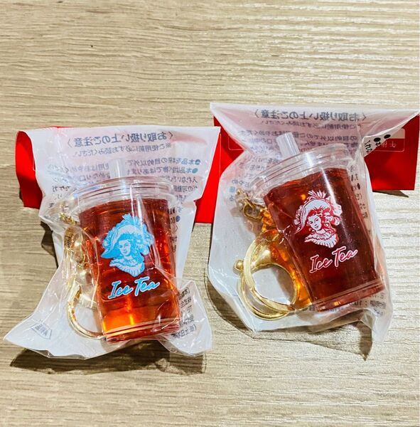 新品未開封!午後の紅茶 キーホルダー 2個セット 午後ティー 青 赤