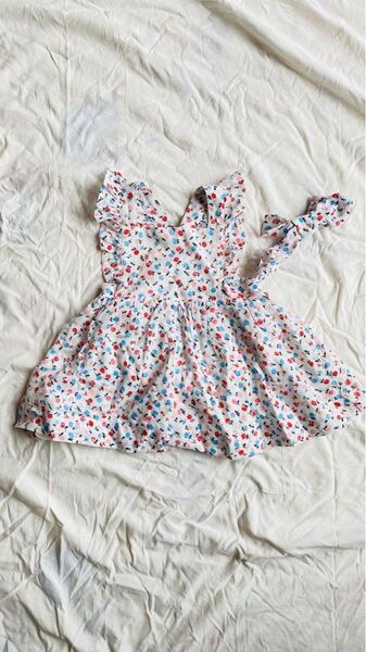 新品タグ付き!3点セット!gap.ワンピース.ヘアバンド.パンツ.花柄.ベビー服.80cm