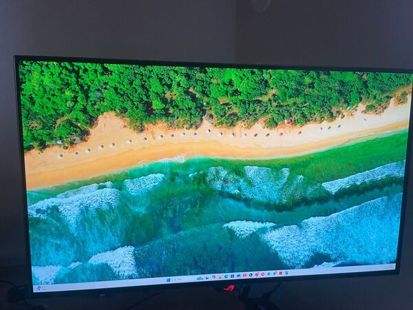 ASUS ROG Swift OLED PG32UCDP 31.5インチワイド 液晶モニター 4k240hz 箱ありほぼ未使用品