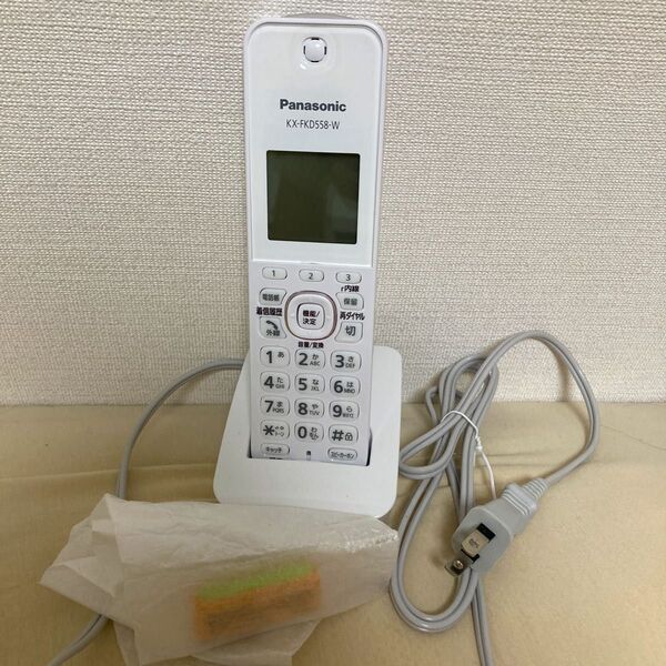 Panasonic コードレス電話機 KX-FKD558-W ホワイト
