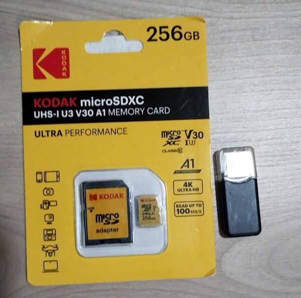 コダック Kodak microSDXC 256GB アダプター・カードリーダー付き マイクロSD