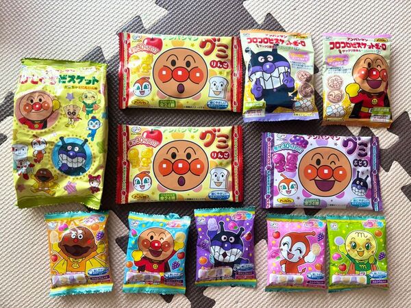 不二家 アンパンマン お菓子セット グミ クッキー ひとくちビスケット コロコロビスケットボーロ ラムネ りんご ぶどう