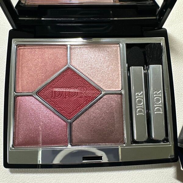 Dior ディオールショウサンククルール 879ルージュトラファルガー