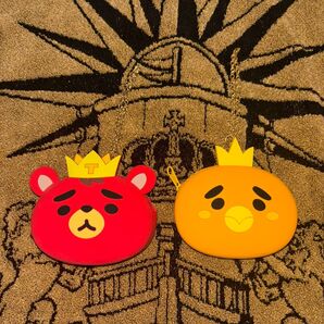 東方神起 TBとオッピのシリコンポーチ