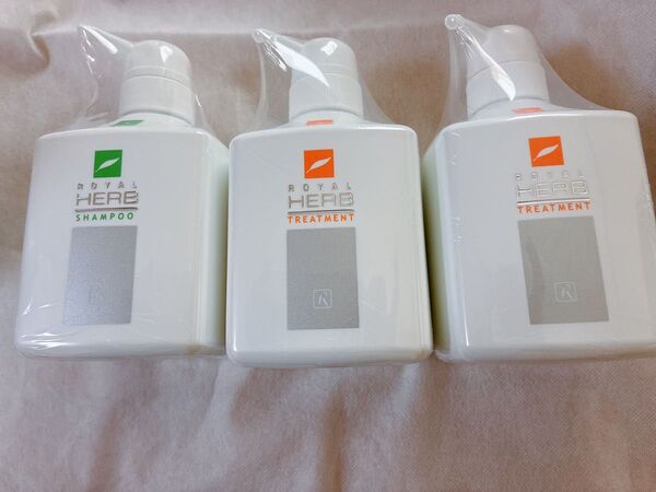 ロイヤル化粧品 ハーブシャンプーS500ml①ハーブトリートメント500ml②