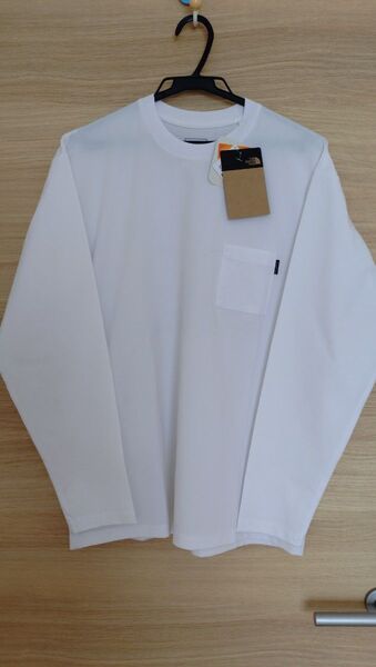 【新品タグ付き】ザ・ノース・フェイス 長袖Tシャツ メンズS