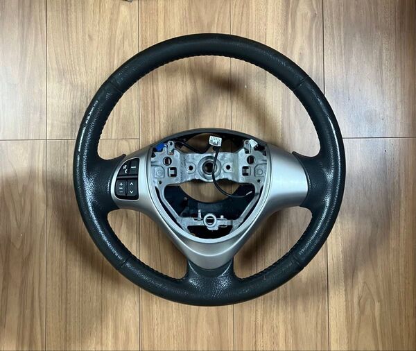 スズキ エブリィワゴン 17w他に適合する ハンドル 革巻き