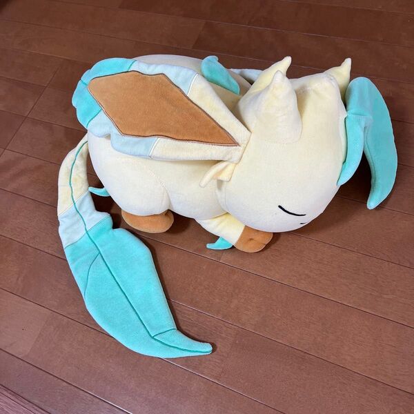 ポケモンセンターオリジナル すやすやリーフィア ぬいぐるみ