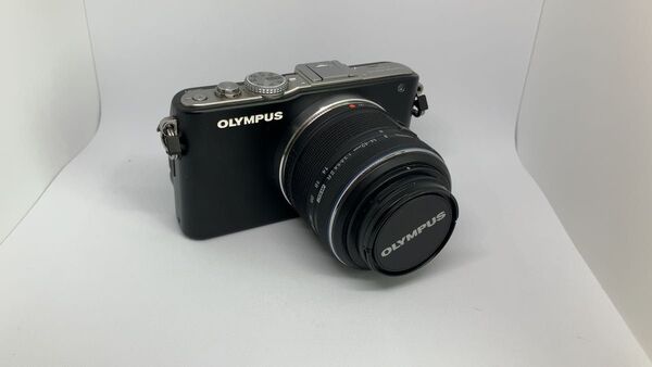 【最終出品】OLYMPUS PEN Lite E-PL3 レンズキット おまけ付き