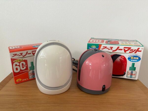 アースノーマット 本体2つ 電池タイプ、電源タイプ 詰め替えボトル