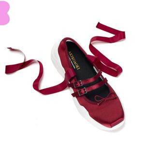 THREETREASURES AKIKOAOKI GISELLE SATIN PALETTE WINE RED X WHITE36