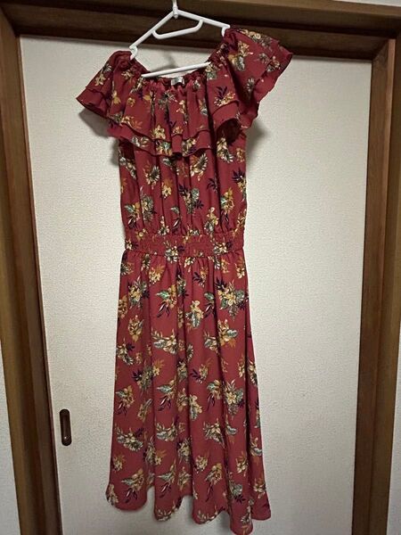 ハニーズ オフショルダー ロングワンピース 花柄 リゾート