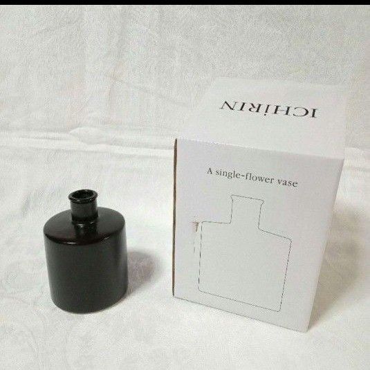 ミニ花瓶 おしゃれ 一輪挿し エレガント 雑貨 陶器 ブラック