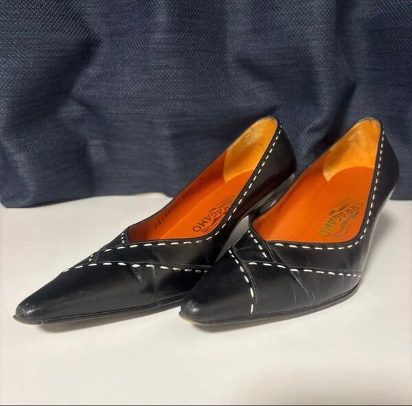 ★お値下げ 4,000→2,000 Salvatore Ferragamo サルヴァトーレ・フェラガモ パンプス 中古品