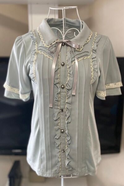 美品axes femme フリルブラウス 半袖 M グリーン リボン