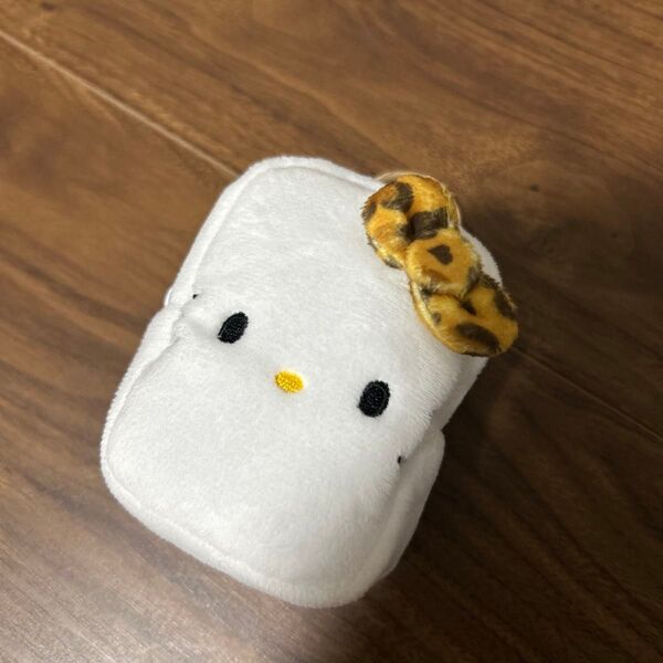ハローキティ カラビナポーチ チャーム キーホルダー ヒョウ柄 しまむら