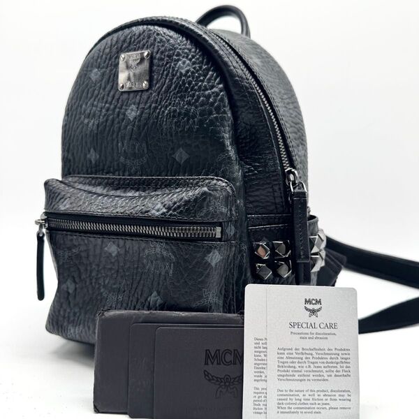 【正規品・超美品】鑑定書付き mcm エムシーエム サイドスタッズ ヴィセトス リュック バッグパック 黒 ユニセックス