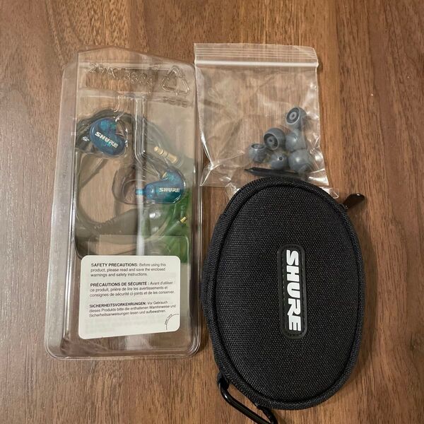 SHURE SE215 イヤホン
