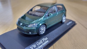 即決　VW　GOLF　PLUS　2004　フォルクスワーゲン　ゴルフプラス　ダークグリーンメタリック　GOLF5　緑　1/43　絶版　レア