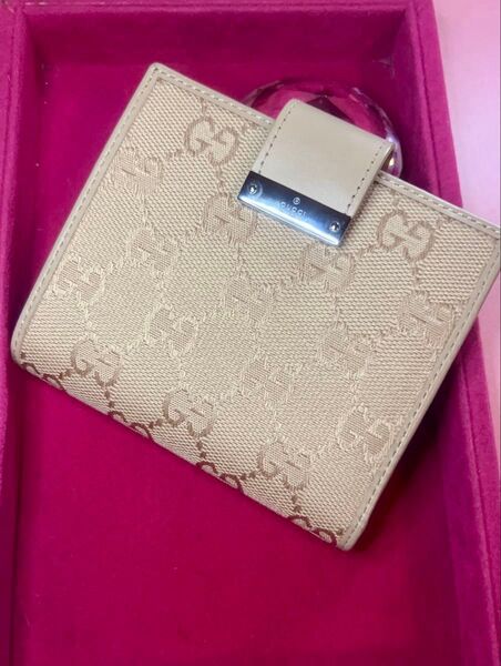 【未使用】GUCCI 二つ折り財布 GGキャンバス ベージュ