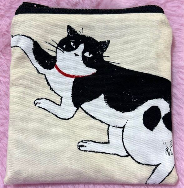 ネコ柄コインケース ねこ柄小銭入れ 猫柄化粧ポーチ ハチワレ猫 ハチワレネコ 猫 ハチワレ猫柄ポーチ ハチワレねこポーチ