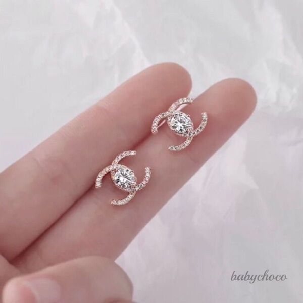 ピアス ラインストーンピンクゴールド