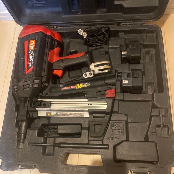 状態良好 マックス MAX ガスネイラ ピン打機 ガス銃 鉄砲GS-738C2