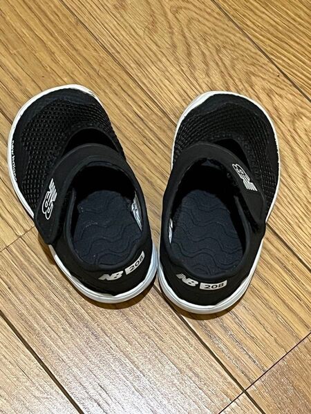 New Balance ベビーシューズ 203 ブラック