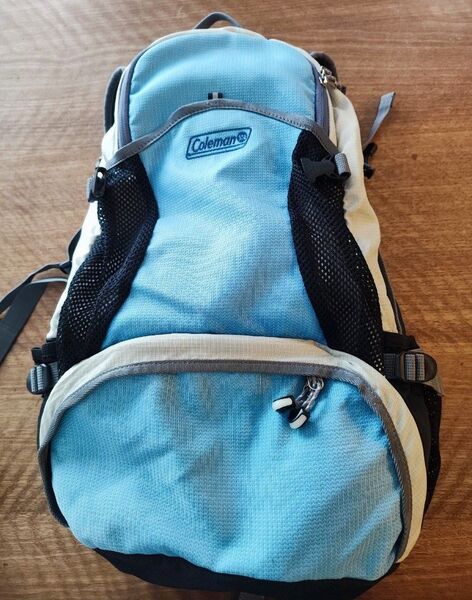 Coleman 軽登山バックパック 35リットル サックスブルー
