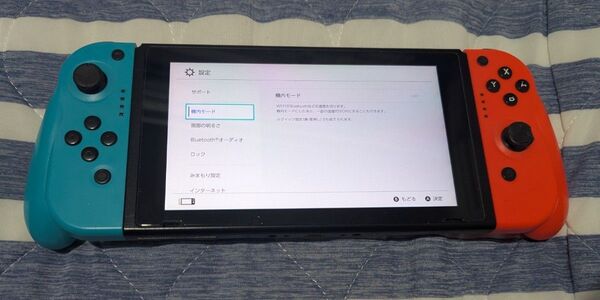 値下げ可joy-con付き◆Switch本体(液晶部分) ◆バッテリー長持ちモデルHAC-001(-01) 2020年製