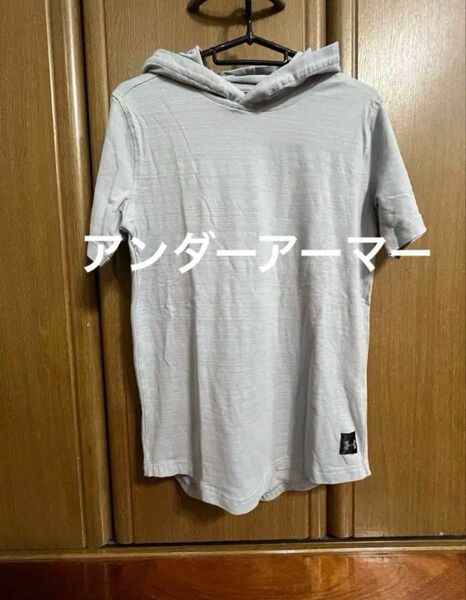 SM アンダーアーマー UNDER ARMOUR フード付き 半袖Tシャツ