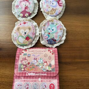 ダッフィー&フレンズ 缶バッジ4個セット ストロベリー