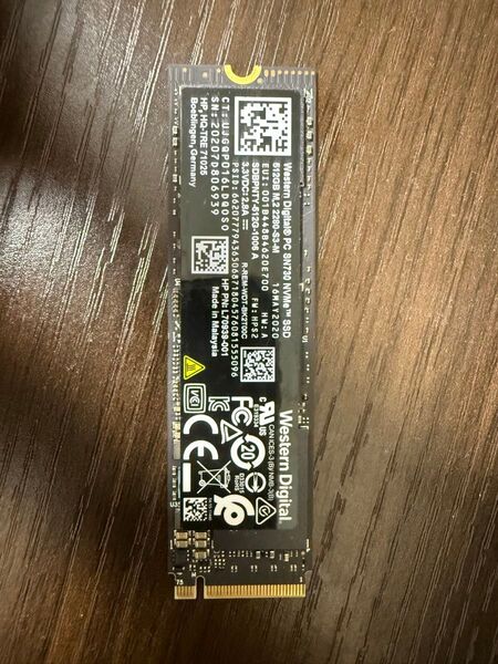 1772時間 健康正常 Western Digital SN730 NVMe SSD 512GB M.2 ハードディスク