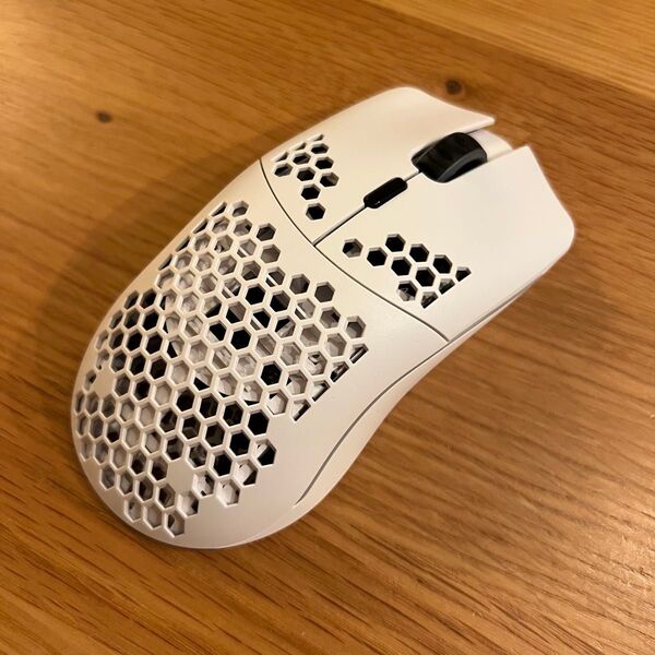 ゲーミングマウス ワイヤレス グロリアス 充電式 RGB