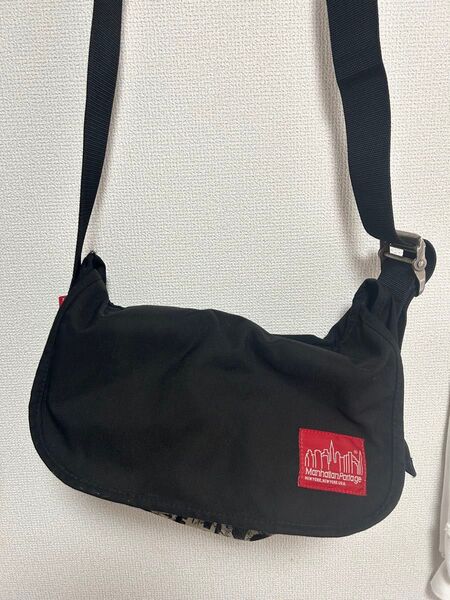 Manhattan Portage マンハッタンポーテージ ショルダーバッグ メッセンジャーバッグ ブラック 黒