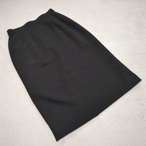 美品!【バルバロ】barbaro(64) タイトスカート ミモレ丈 無地 シンプル フォーマル セレモニー 黒 後ろスリットあり
