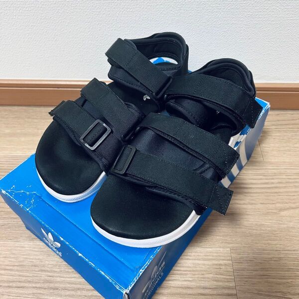 アディダス オリジナルス アディレッタ サンダル ブラック