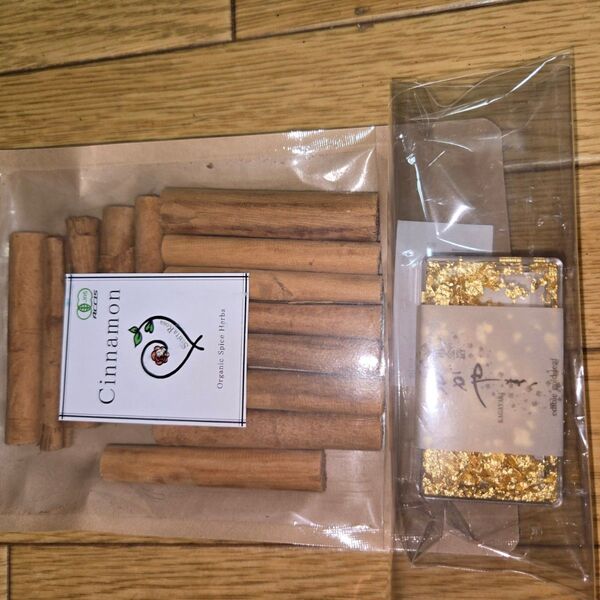 食用金箔とシナモンスティックのセット