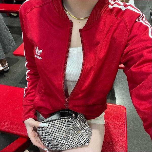 adidas パーカー