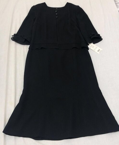 タグ付き SORITEAL ブラックレーベル ソリテール ブラックフォーマル ワンピース 夏向き 喪服 11号/11AR 黒