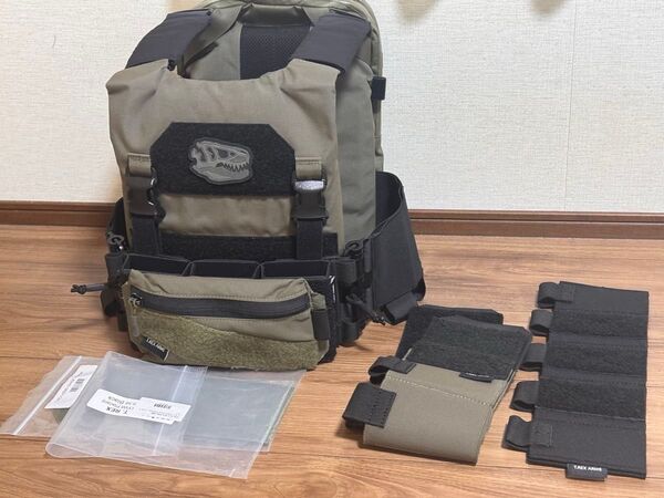 【実物】T.rex Arms AC1 Mサイズ full set(希少品一部有)