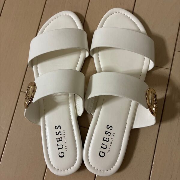 GUESS ダブルベルトサンダル ホワイト 25㎝