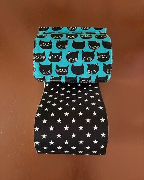 可愛い黒猫ちゃん×ブルー トイレットペーパーホルダーカバー