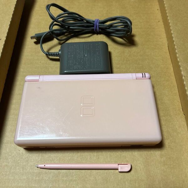 DSライト本体 ピンク タッチペン充電器付き Nintendo DS Lite