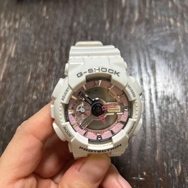 CASIO G-SHOCK 腕時計 ピンク×ホワイト