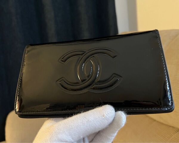 正規品 CHANEL シャネル 長財布 エナメル ブラック カメリア 二つ折り財布