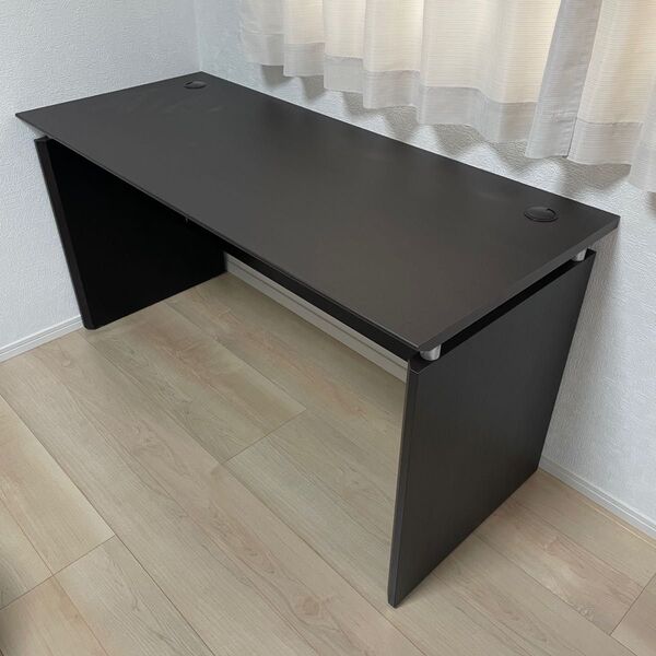 ニトリ シンプルデスク ダークブラウン 幅140cm×奥行60cm×高さ72cm