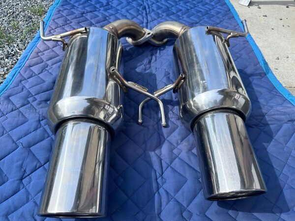 レガシーBP5 HKS E S PREMIUM リアピースです。サカつき等無しです。